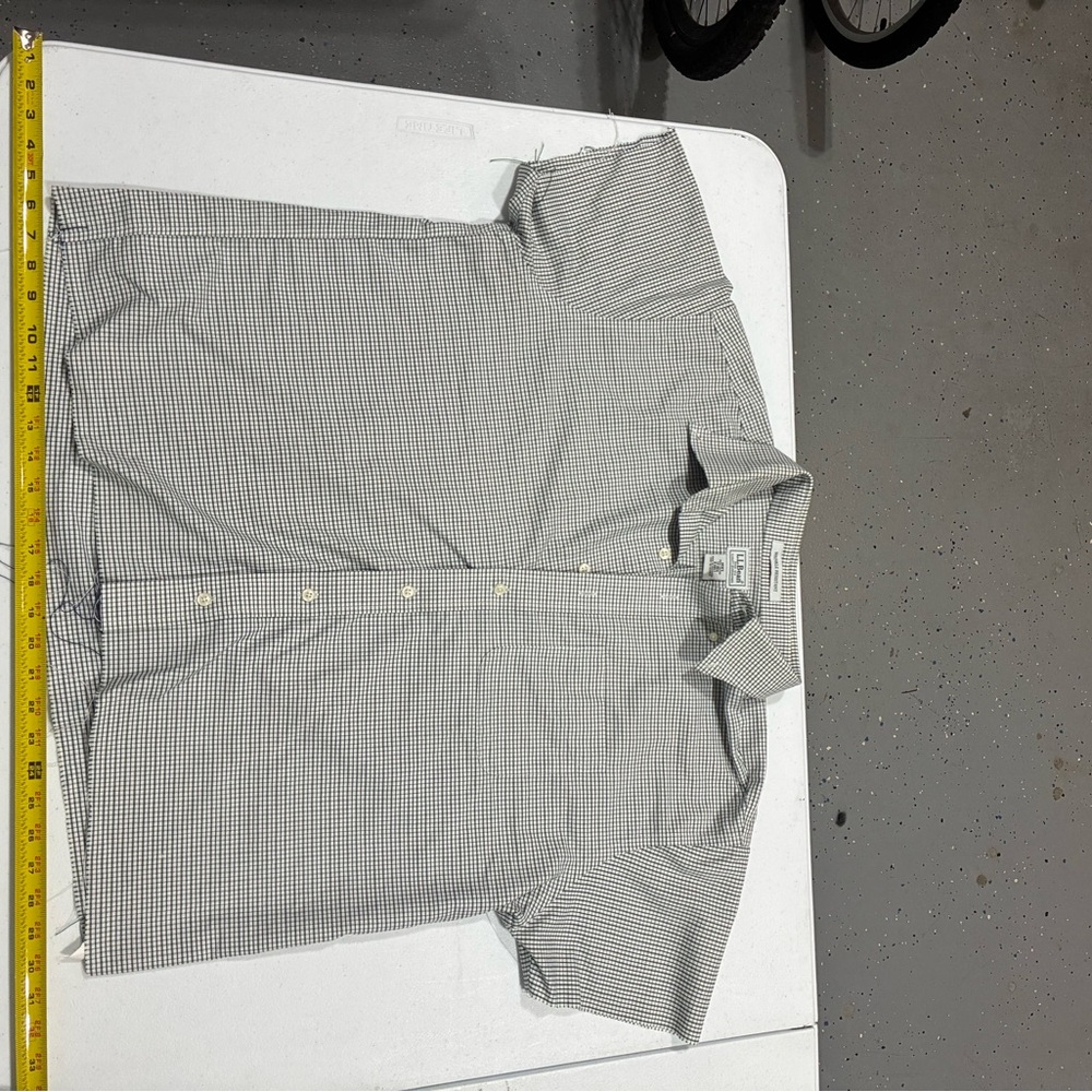 Men's Gray Checkered Shirt
